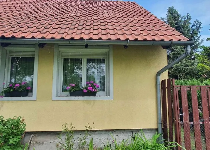 - Balaton 26709 バラトンフェニヴェシュ