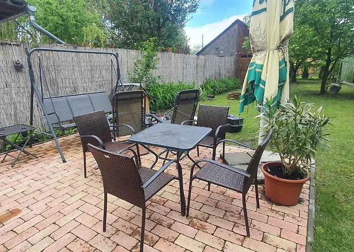 - Balaton 26709 別荘