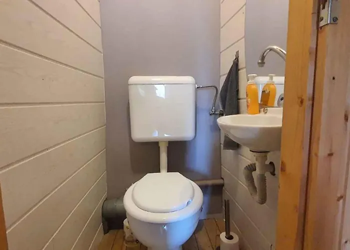 - Balaton 26709 別荘